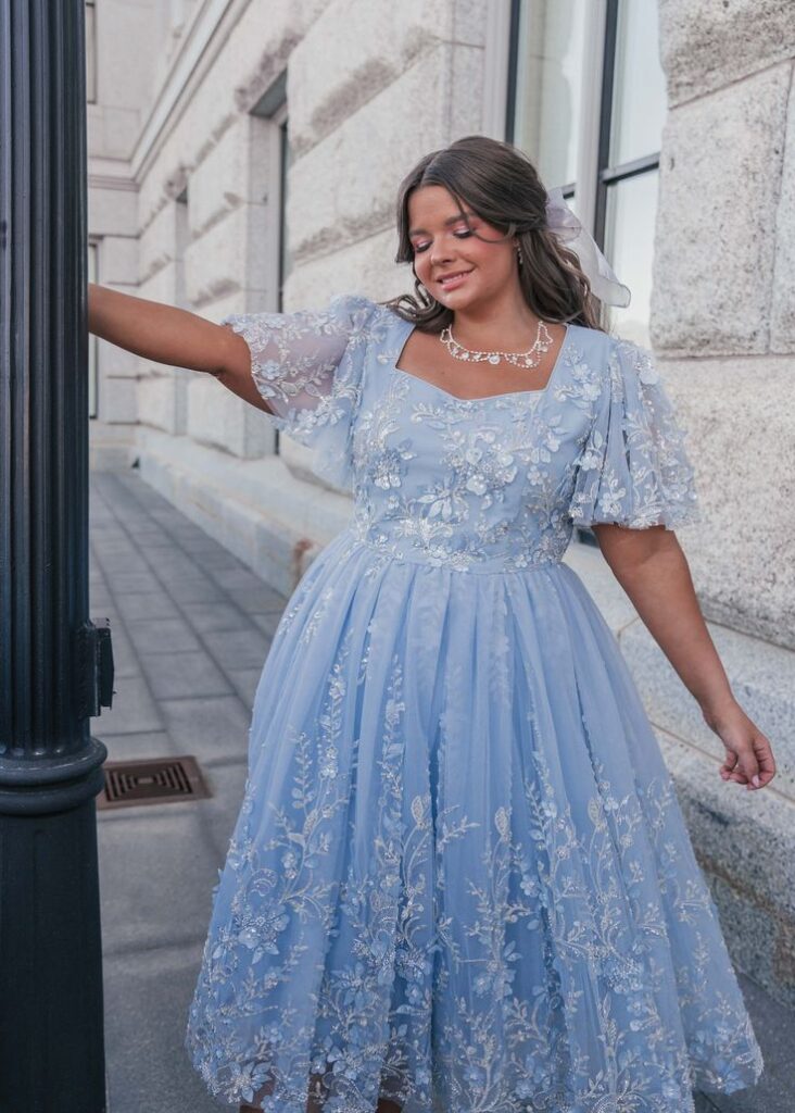 plus size wedding guest outfits